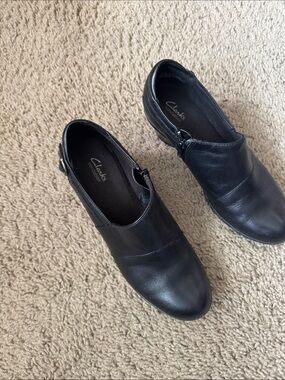 Clarks Black Leather Slip-On Ankle Shoes